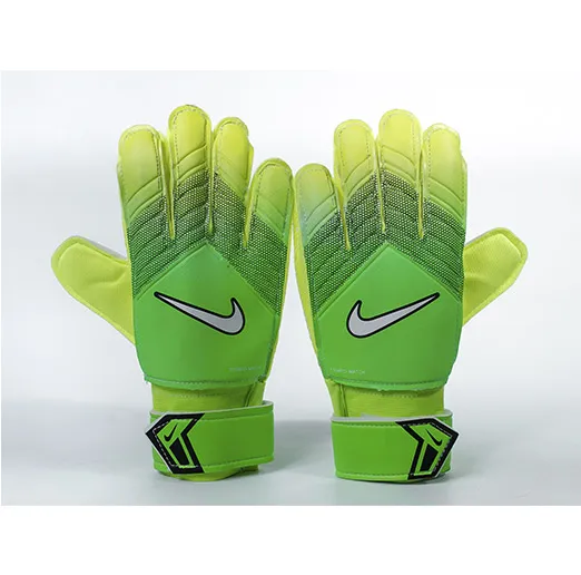 Перчатки вратарские Nike зелёные, р-р 7