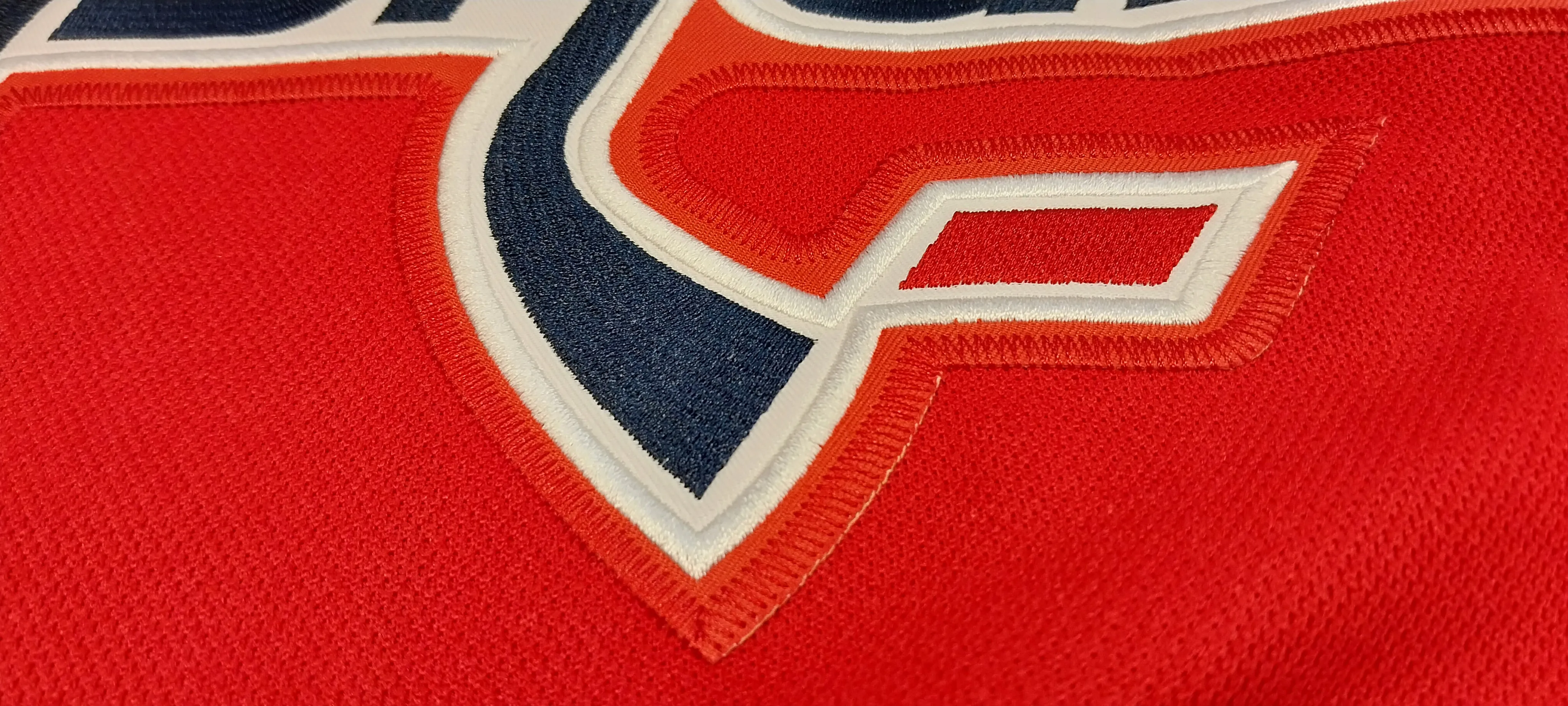 Свитер хокк. Вашингтон №8 OVECHKIN красный