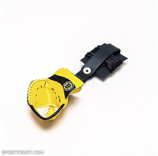 Брелок вратарская ловушка Boston Bruins
